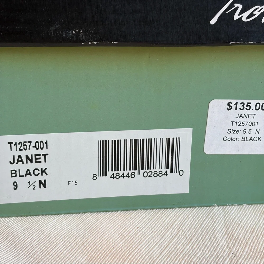 Trotters Black Leather Ankle Booties with Side Zip Detail